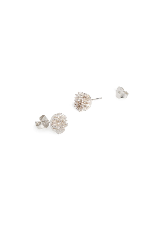 Pendiente de botón, Flor de Calma · Plata